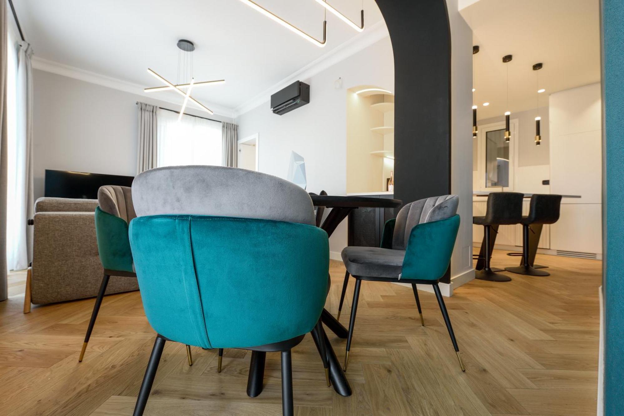 King Apartment Thessaloniki By Luxlikehome 외부 사진
